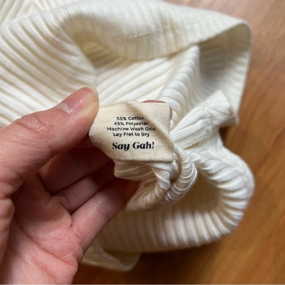 Lisa Says Gah Mia Shorts in Oat Milk - Picture 8 of 9